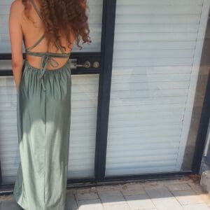 שמלת קרוז-ירוק זית